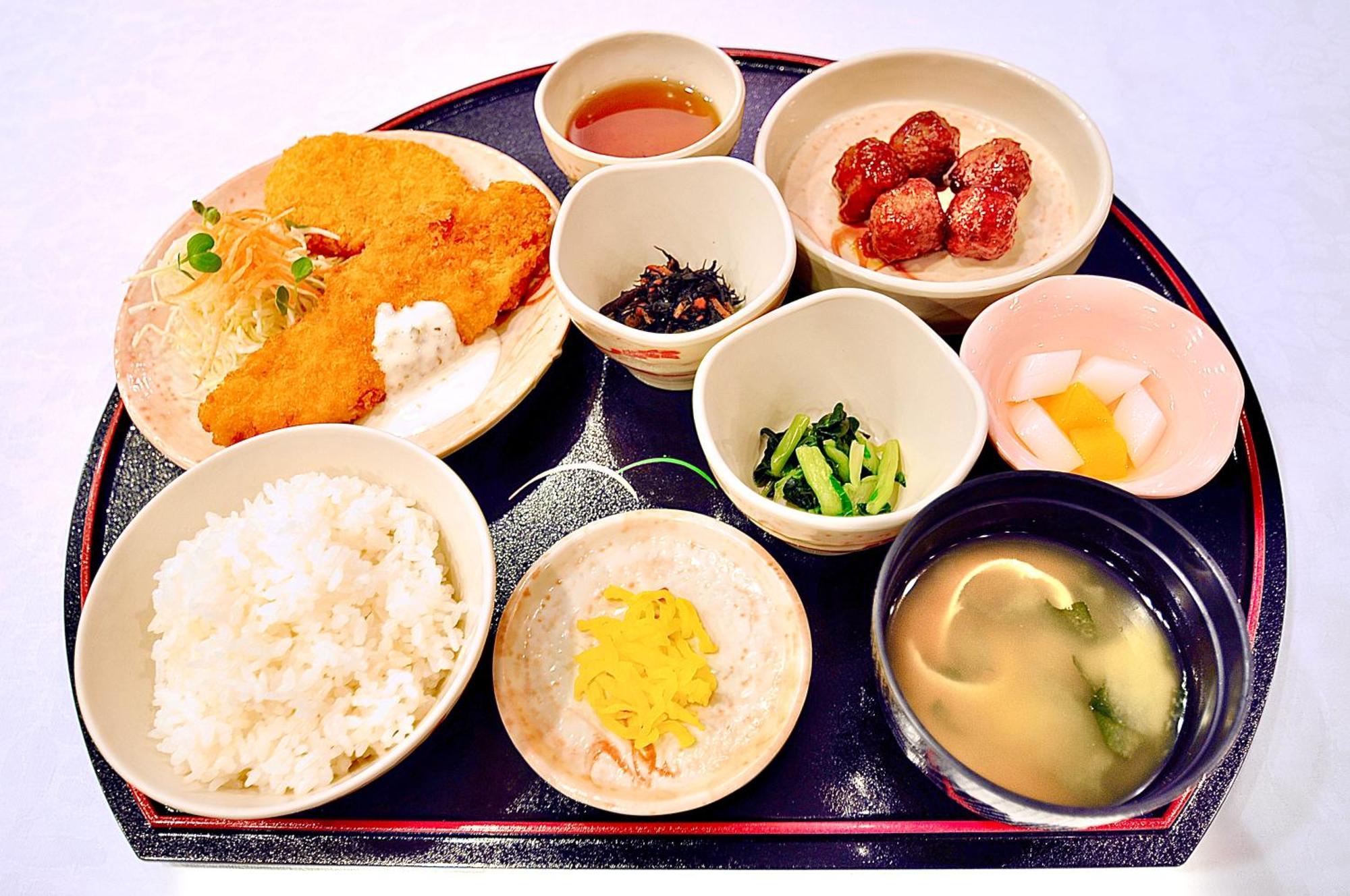 Kurashiki Ekimae Universal Hotel Экстерьер фото
